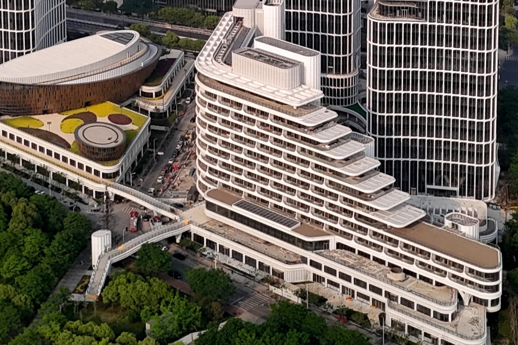 Auge de apertura de hoteles internacionales antes de la CIIE