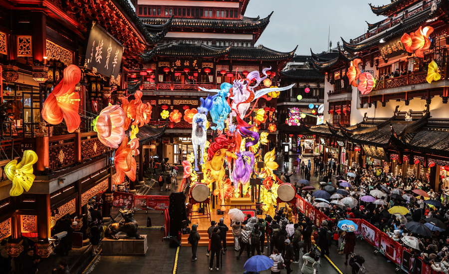 El Festival de Linternas del Jardín Yuyuan 2026 permanecerá abierto hasta la Fiesta de los Faroles..jpg