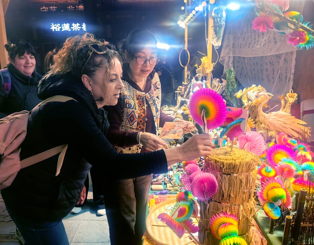 Shanghai recibe a casi 7,3 millones de turistas entrantes en los primeros 10 meses de 2025, superando el total de 2024