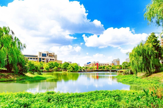 应用技术学院-2.jpg