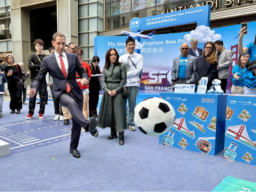 El alcalde de San Francisco, Daniel Lurie, participa el 19 de abril en un evento de promoción turística entre ambas ciudades en Xintiandi, en el distrito de Huangpu, Shanghai..png