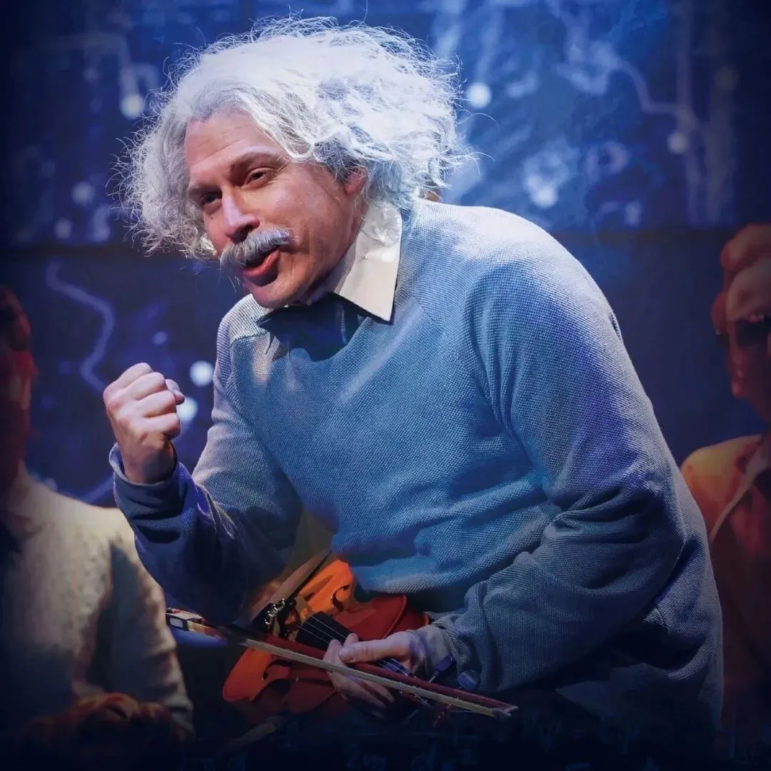 Una escena de Einstein – A Matter of Time._副本.jpg