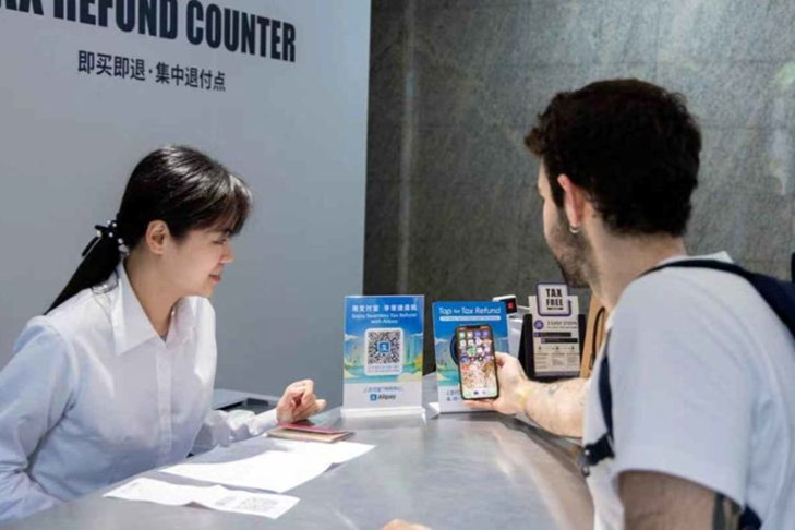 Shanghai registra un aumento en la devolución de impuestos a la salida entre enero y noviembre