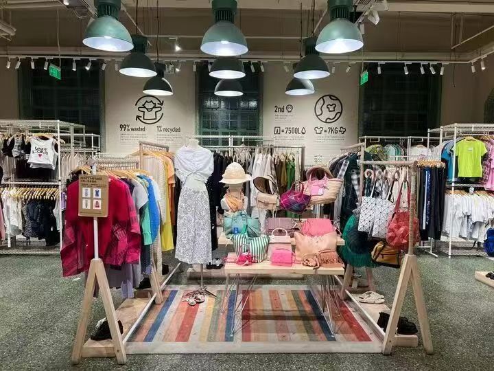 Deja vu Recycle Store.jpg