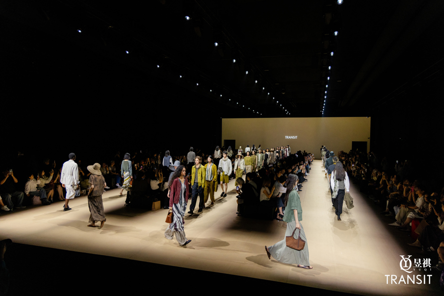 Desfile de la marca italiana TRANSIT durante la Semana de la Moda de Shanghai Primavera-Verano 2027.jpg