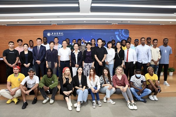 上海商学院-2.jpg