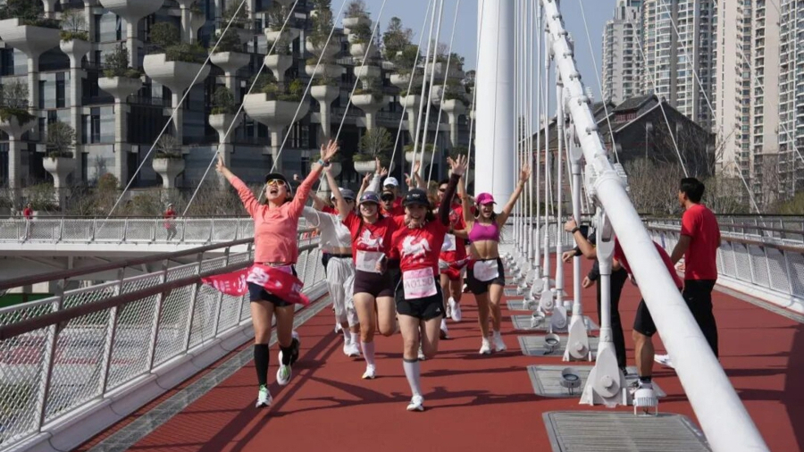 Actividad de calentamiento realizada en el distrito de Putuo de Shanghai..jpg
