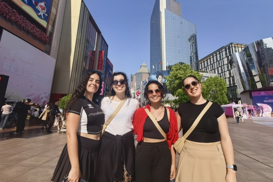 Turistas extranjeros elogian Shanghai: un destino seguro y distendido para visitar