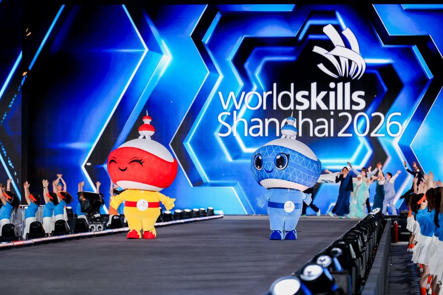 Las mascotas de WorldSkills Shanghai 2026 en la ceremonia de apertura..jpg