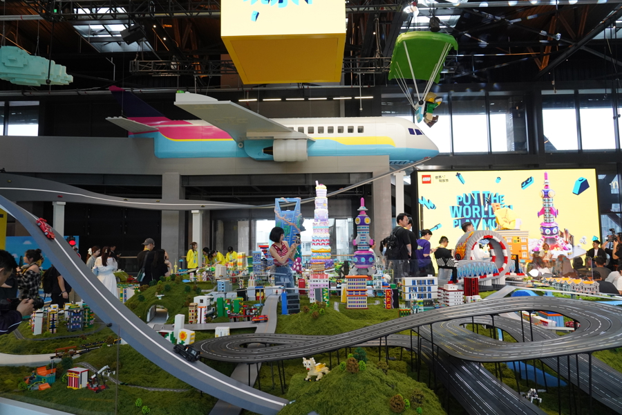 Escena del Festival Mundial del Juego de LEGO en Shanghai.jpg