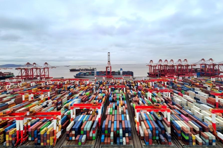 El valor total del comercio de Shanghai aumenta un 3,4%, alcanzando los 360.000 millones de dólares en los primeros siete meses