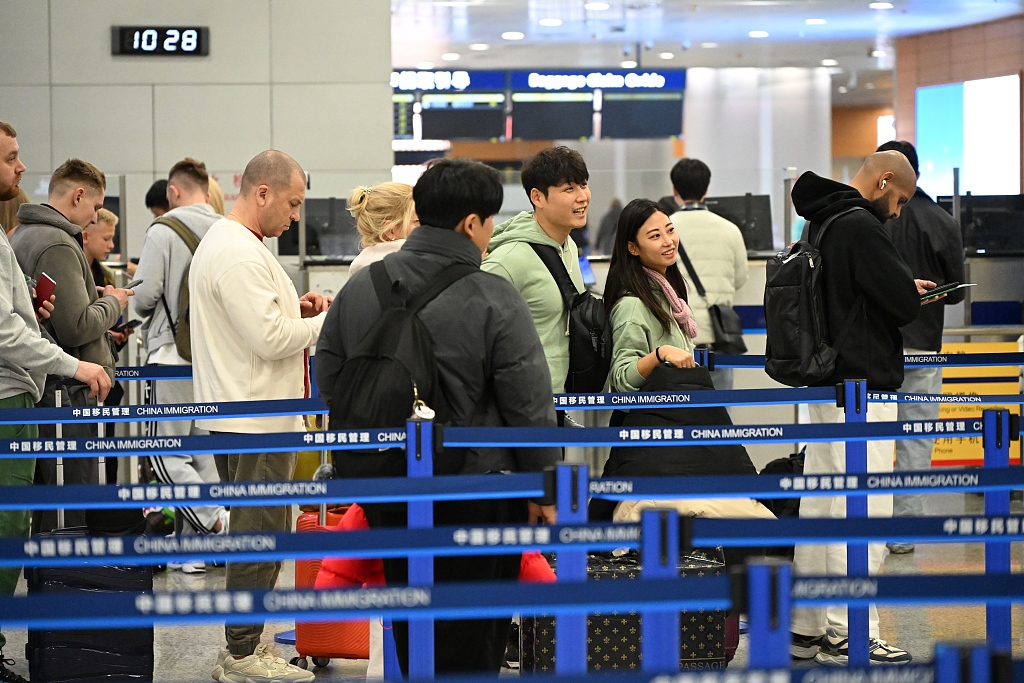 China publica una nueva normativa sobre la administración de entradas y salidas