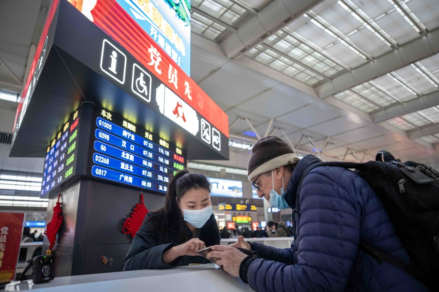 Se triplica el número de pasajeros extranjeros de tren en Shanghai