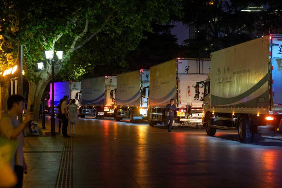 Llega a Shanghai el primer envío chárter de objetos para la exposición de América