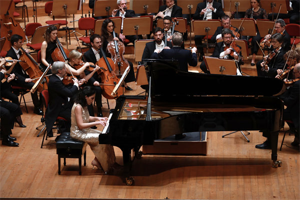 El 24º Festival Internacional de Arte de Shanghai de China cierra sus puertas el 27 de noviembre con un concierto de la Orquesta de la Academia Nacional de Santa Cecilia.jpeg