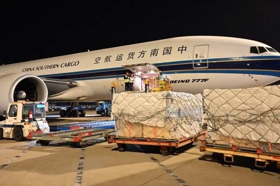 Nueva ruta aérea de carga directa conecta Shanghai con Santiago