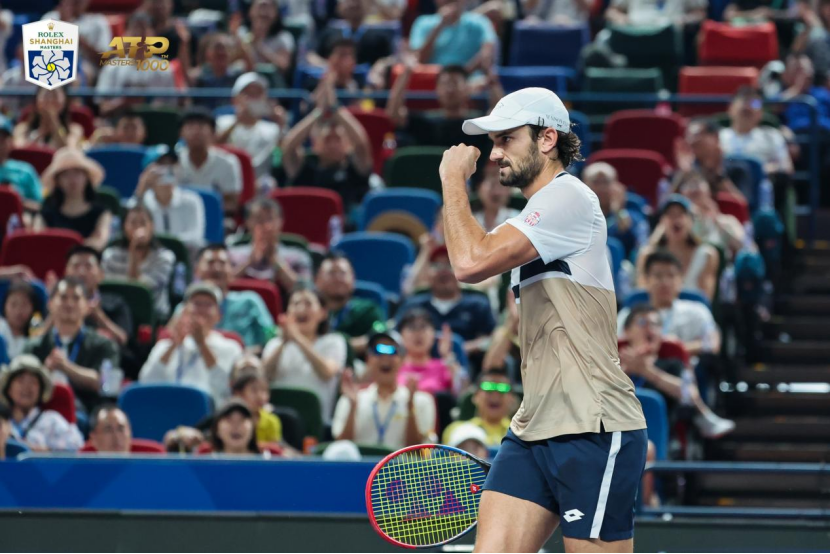 Valentin Vacherot, de Mónaco, compite en la final del Rolex Shanghai Masters el 12 de octubre en el Centro de Tenis Qizhong 1.jpeg