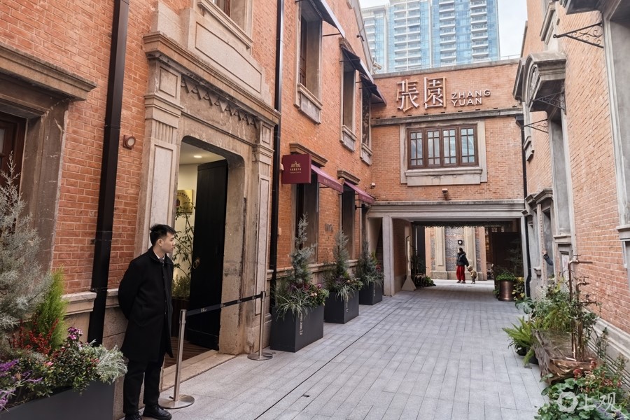 Los almacenes aduaneros del centro de Shanghai impulsan el atractivo de las marcas globales