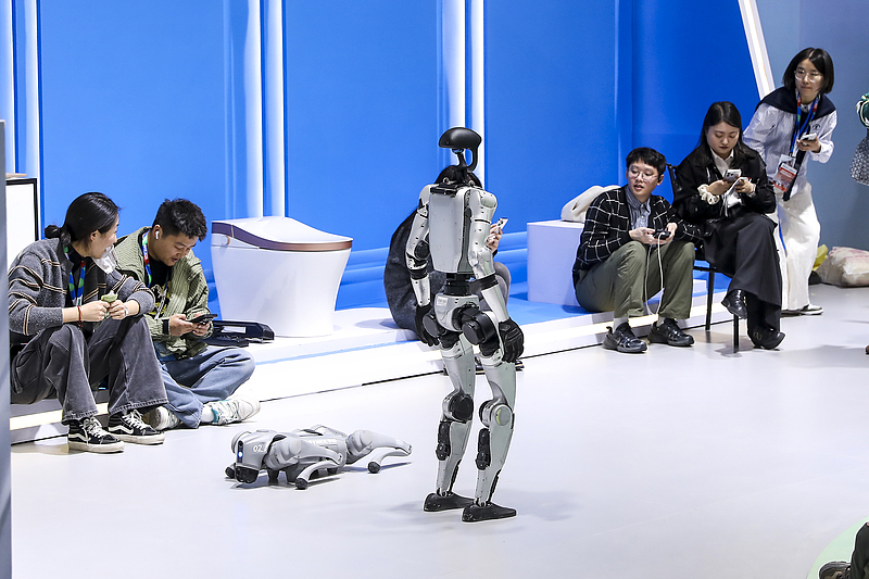 Un robot innovador se presenta en la Exposición Mundial de Electrodomésticos y Electrónica 2025 celebrada del 20 al 23 de marzo.jpg