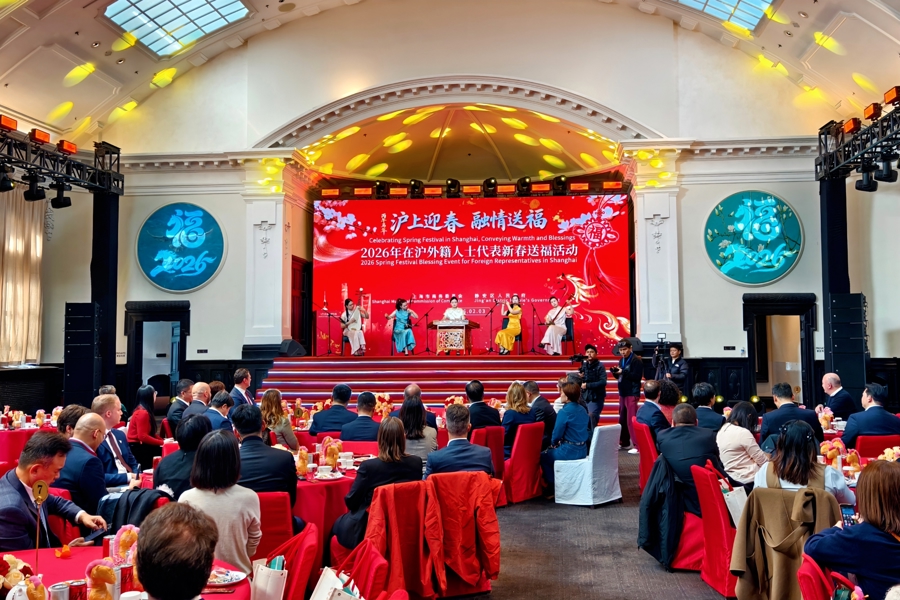 Actividades durante el feriado organizadas para los extranjeros en Shanghai