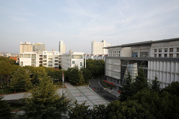 上海商学院.jpg