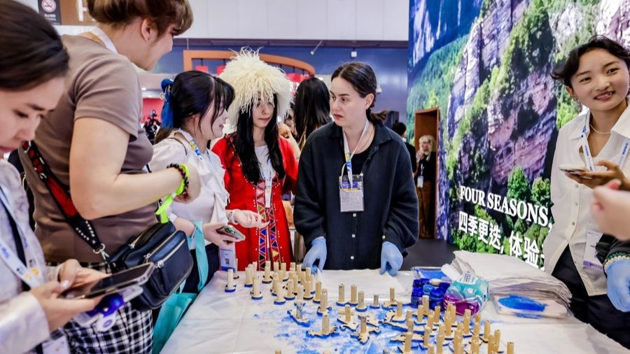 Los visitantes acuden a la ITB China 2026 en Shanghai..jpeg