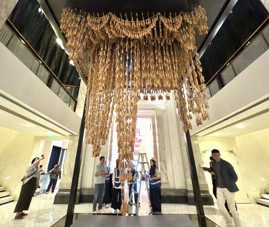 Una instalación que explica las ideas de diseño de Gaudí está en construcción.jpg