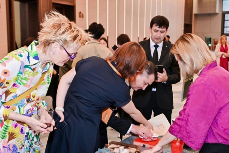 Expertos internacionales exploran en Shanghai la diversidad en la protección del patrimonio cultural inmaterial