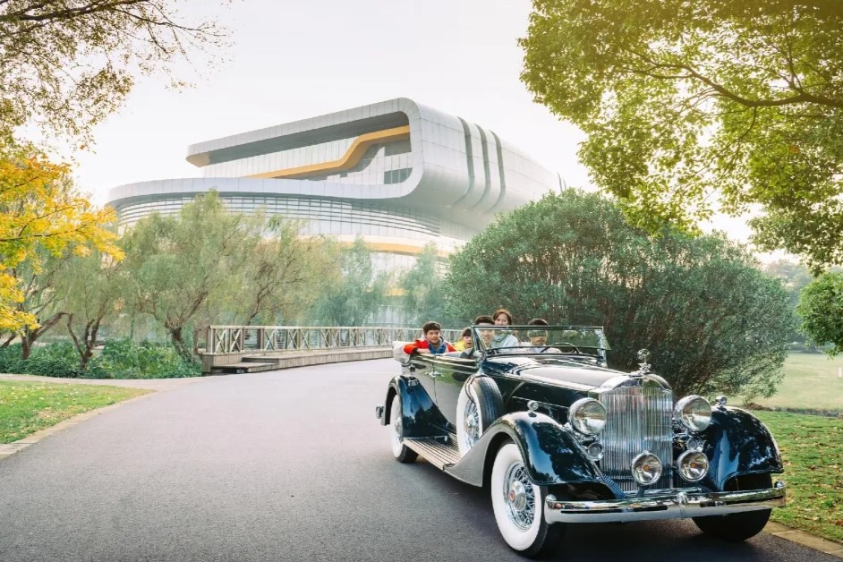 Explorar los tesoros de primavera cerca del Circuito Internacional de Shanghai