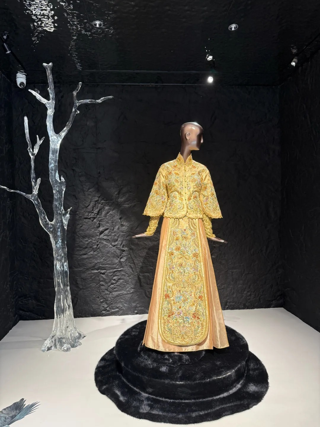Guo Pei.jpg