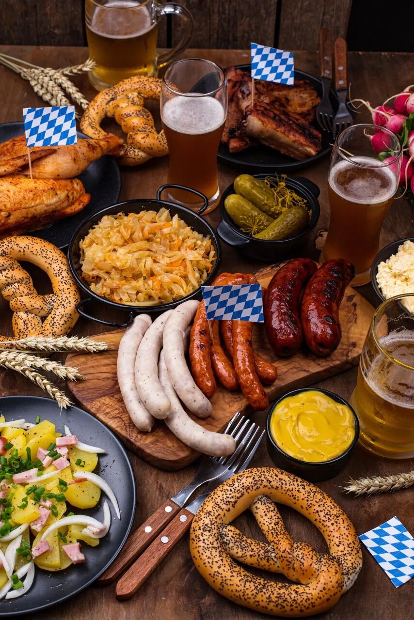 El festival ofrece una selección de platillos al estilo alemán..jpg