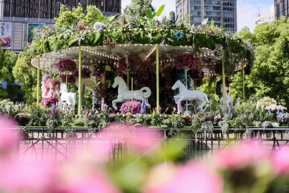 Encuentros con la primavera en los centros comerciales de la ciudad