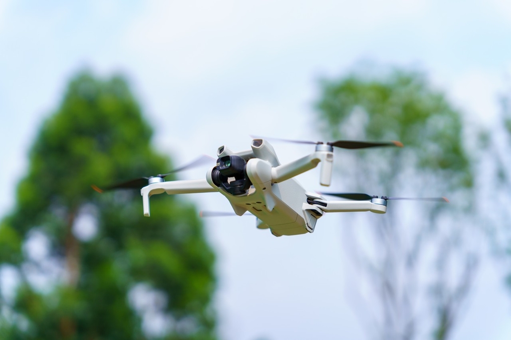 Emoción y velocidad en el cielo de Shanghai: Copa Mundial de Carreras de Drones FAI 2025