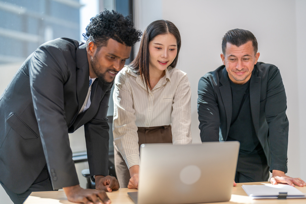 ¿Una empresa emergente o una empresa consolidada, cuál debería elegir?