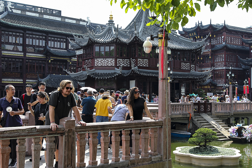 Shanghai experimentó un auge turístico durante el feriado del Día Nacional y el Festival del Medio Otoño