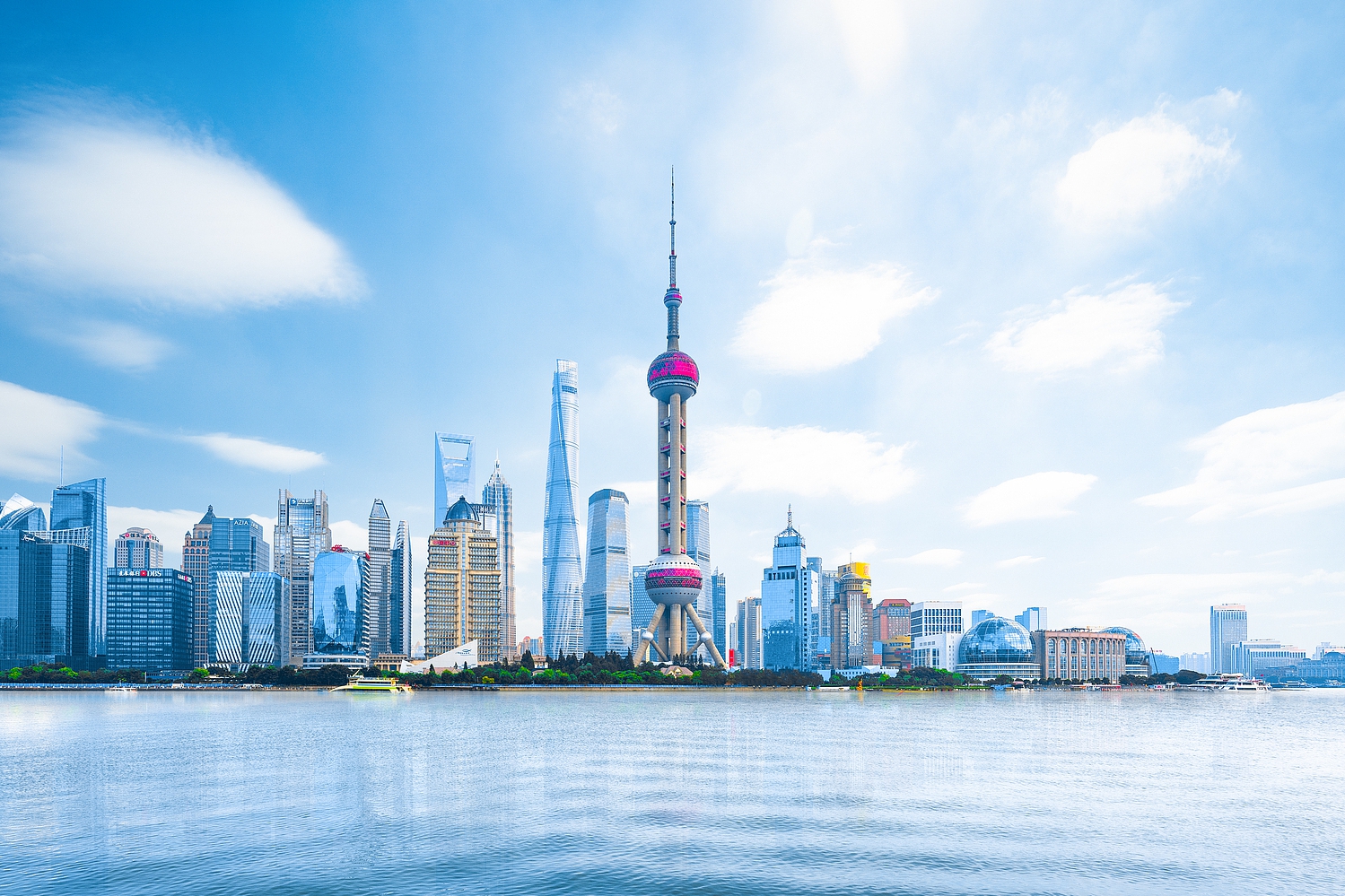 Shanghai busca ampliar y modernizar su sector de servicios para 2030
