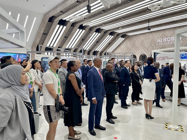 diplomats-3.jpg diplomats-3.jpg