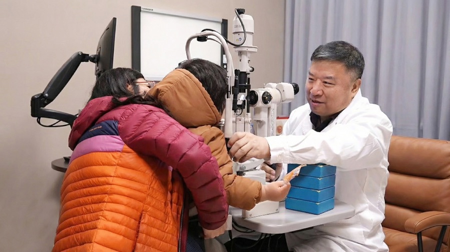 Barry recibe atención sanitaria en el Centro Médico Internacional de Shanghai..jpeg