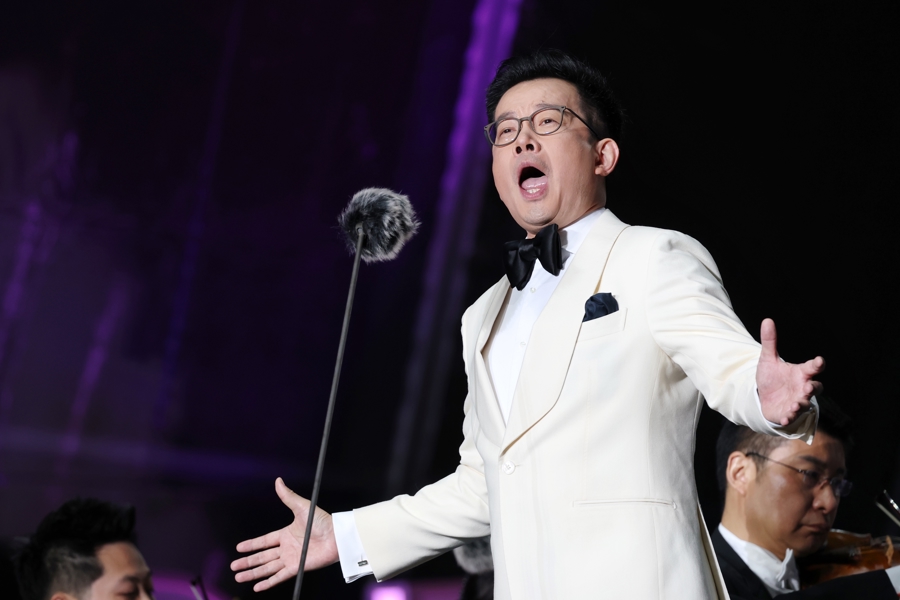 Shi Yijie en concierto..jpeg